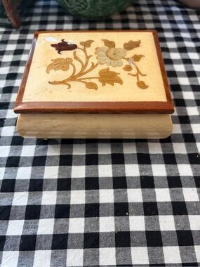 Wooden Music Box - Natural Wood